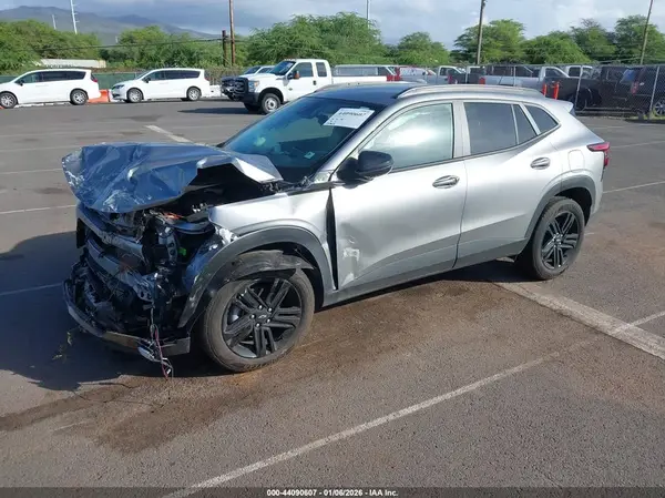 KL77LKE26RC173624 2024 CHEVROLET TRAX - Image 2
