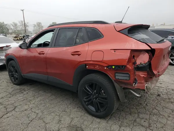 KL77LKE27RC077355 2024 CHEVROLET TRAX - Image 2