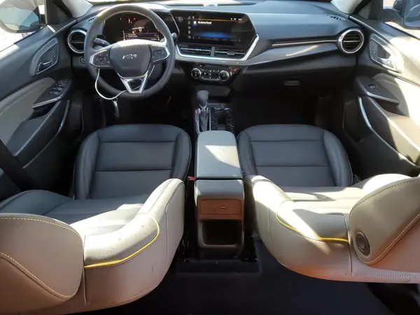 KL77LKE27RC111312 2024 CHEVROLET TRAX - Image 8