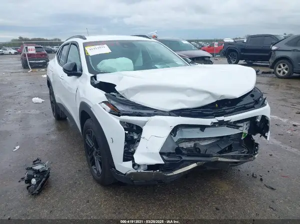 KL77LKE27RC132239 2024 CHEVROLET TRAX - Image 1