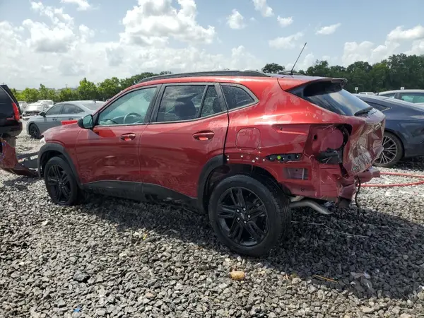 KL77LKE28RC063657 2024 CHEVROLET TRAX - Image 2