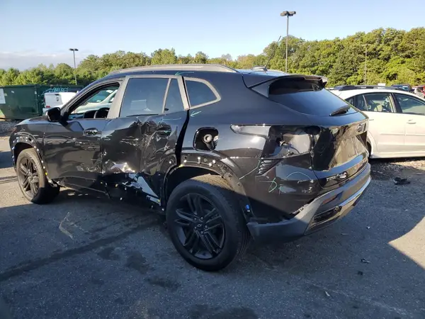 KL77LKE28RC090597 2024 CHEVROLET TRAX - Image 2