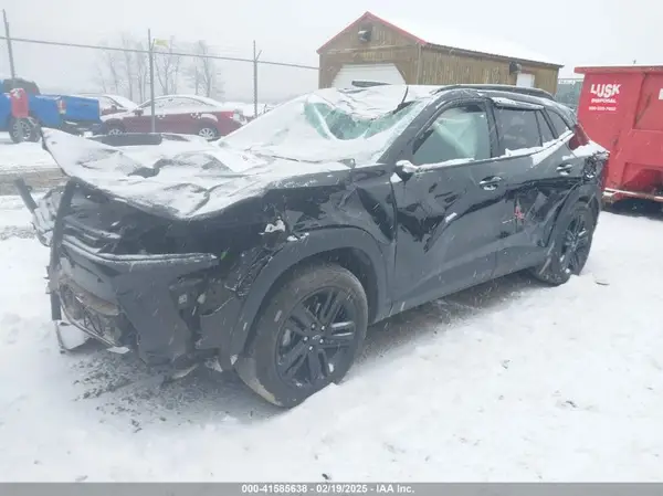 KL77LKE28RC131083 2024 CHEVROLET TRAX - Image 2