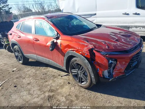 KL77LKE28RC182759 2024 CHEVROLET TRAX - Image 1