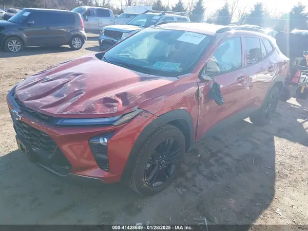 KL77LKE28RC182759 2024 CHEVROLET TRAX - Image 2