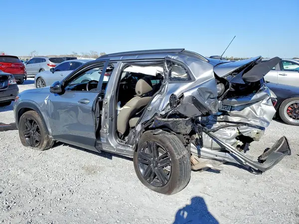 KL77LKE29RC086204 2024 CHEVROLET TRAX - Image 2