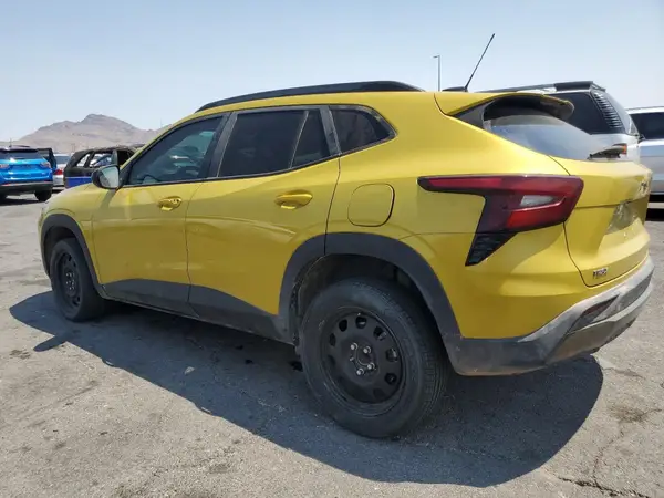 KL77LKE29RC124515 2024 CHEVROLET TRAX - Image 2