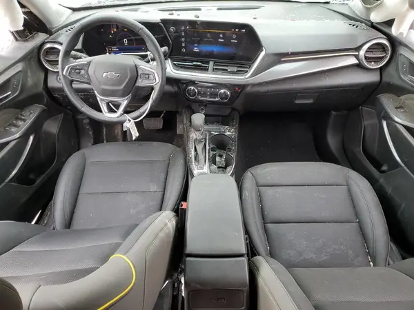KL77LKE2XRC002357 2024 CHEVROLET TRAX - Image 8