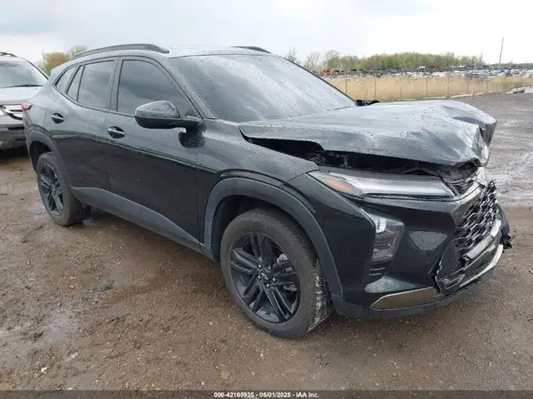 KL77LKE2XRC163372 2024 CHEVROLET TRAX - Image 1