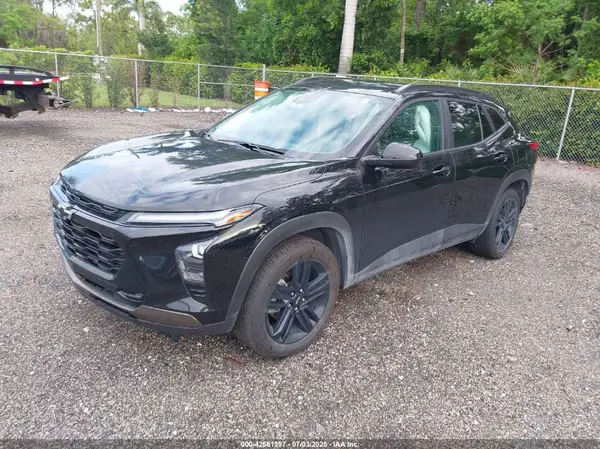 KL77LKE2XRC205197 2024 CHEVROLET TRAX - Image 2
