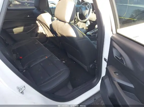 KL77LKE2XRC216510 2024 CHEVROLET TRAX - Image 8