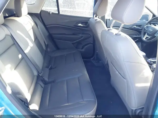 KL77LKE2XSC054884 2025 CHEVROLET TRAX - Image 8