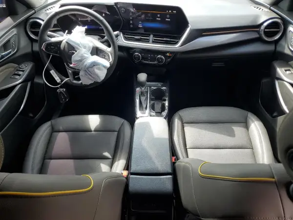 KL77LKEP0SC013031 2025 CHEVROLET TRAX - Image 8