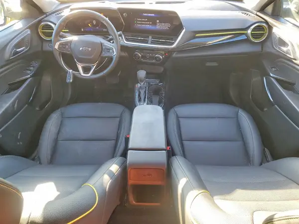 KL77LKEP0SC032291 2025 CHEVROLET TRAX - Image 8