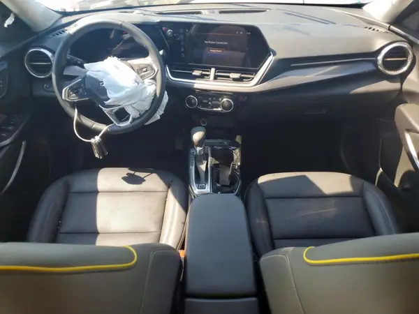 KL77LKEP0SC043114 2025 CHEVROLET TRAX - Image 8