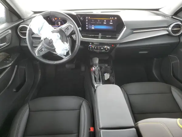 KL77LKEP0SC047132 2025 CHEVROLET TRAX - Image 8