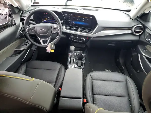 KL77LKEP0SC072712 2025 CHEVROLET TRAX - Image 8