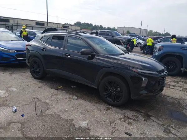 KL77LKEP0SC073181 2025 CHEVROLET TRAX - Image 1