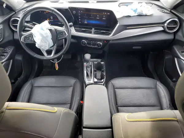 KL77LKEP0SC076808 2025 CHEVROLET TRAX - Image 8