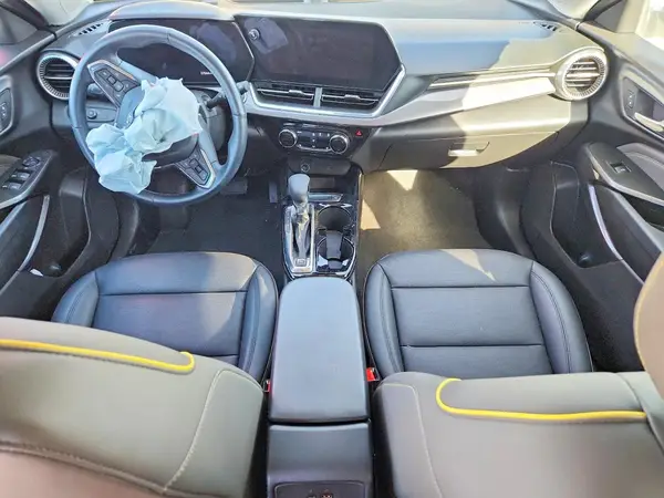 KL77LKEP0SC096346 2025 CHEVROLET TRAX - Image 8