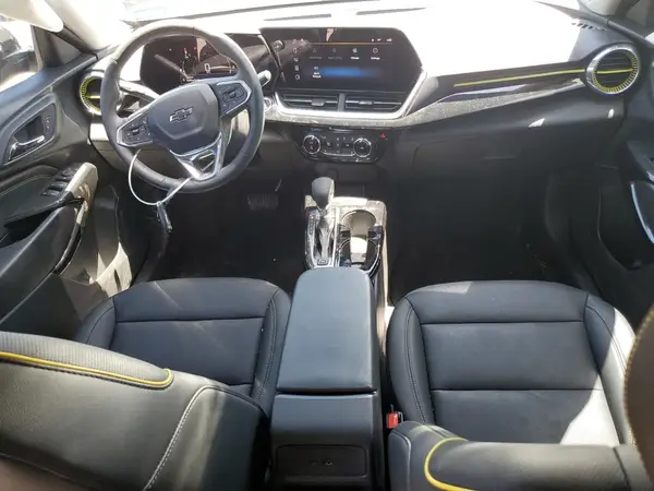 KL77LKEP0SC100945 2025 CHEVROLET TRAX - Image 8