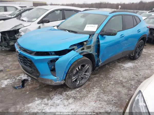 KL77LKEP0SC115168 2025 CHEVROLET TRAX - Image 2