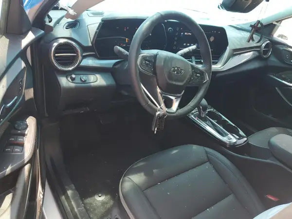 KL77LKEP0SC182353 2025 CHEVROLET TRAX - Image 8