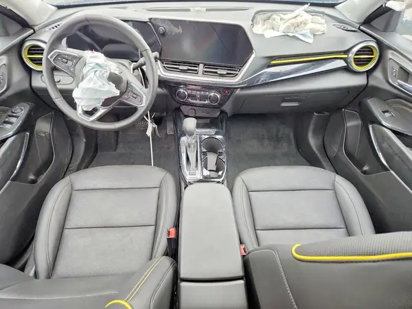 KL77LKEP0SC244527 2025 CHEVROLET TRAX - Image 8