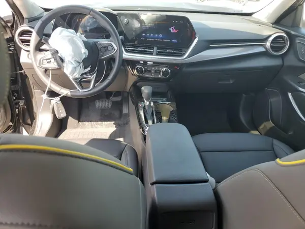 KL77LKEP0SC267371 2025 CHEVROLET TRAX - Image 8