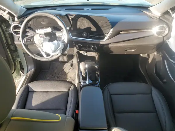 KL77LKEP0SC272943 2025 CHEVROLET TRAX - Image 8