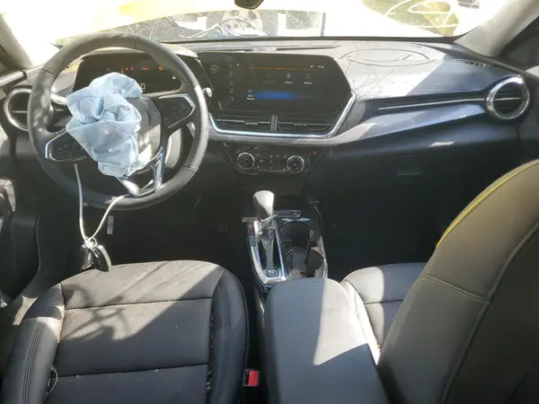 KL77LKEP0SC297101 2025 CHEVROLET TRAX - Image 8