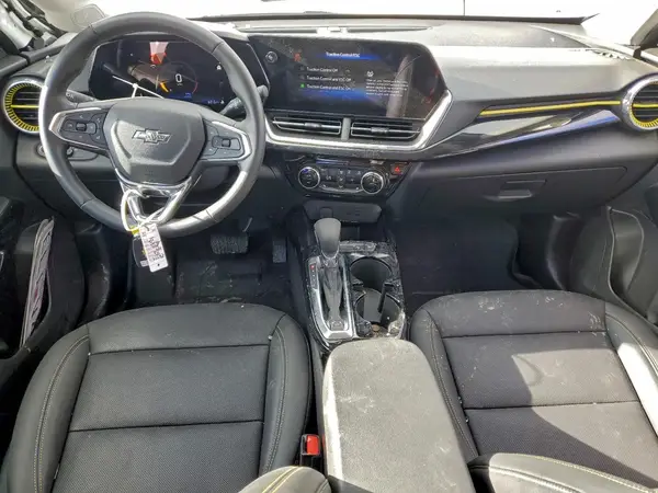 KL77LKEP0SC303768 2025 CHEVROLET TRAX - Image 8