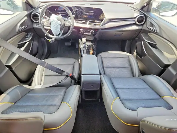 KL77LKEP0SC320974 2025 CHEVROLET TRAX - Image 8