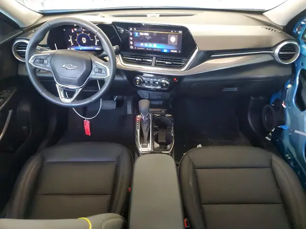KL77LKEP0SC330386 2025 CHEVROLET TRAX - Image 8