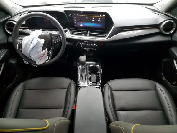 KL77LKEP1SC011272 2025 CHEVROLET TRAX - Image 8