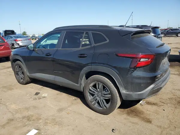 KL77LKEP1SC011790 2025 CHEVROLET TRAX - Image 2