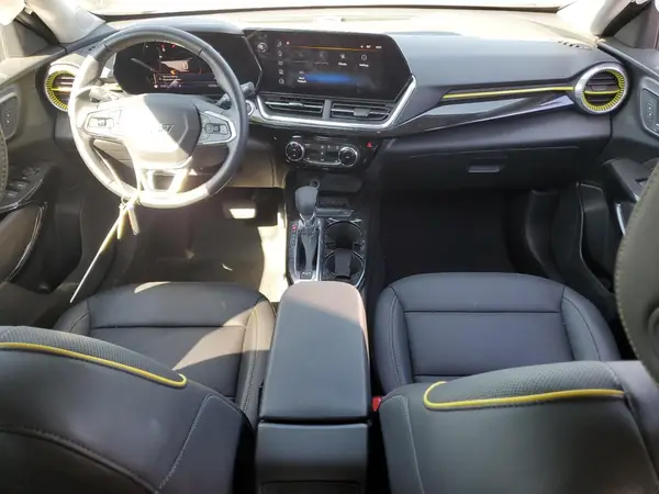 KL77LKEP1SC011790 2025 CHEVROLET TRAX - Image 8