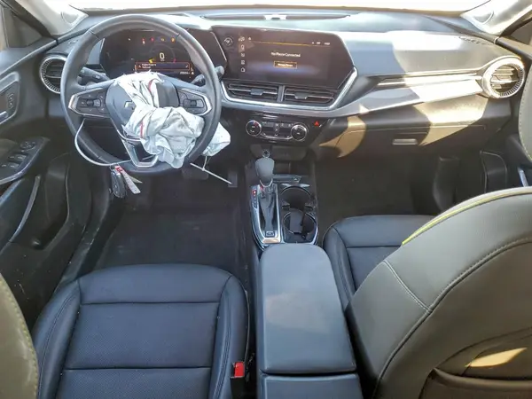 KL77LKEP1SC043770 2025 CHEVROLET TRAX - Image 8