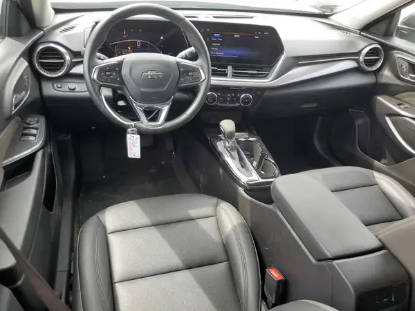 KL77LKEP1SC069477 2025 CHEVROLET TRAX - Image 8