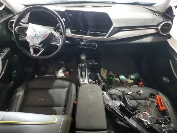 KL77LKEP1SC092984 2025 CHEVROLET TRAX - Image 8