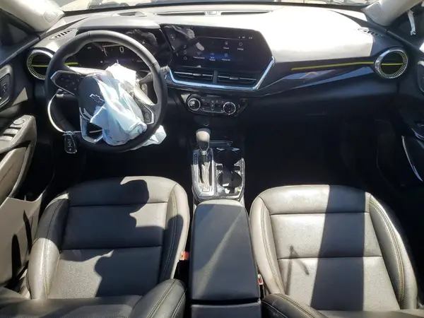 KL77LKEP1SC117379 2025 CHEVROLET TRAX - Image 8
