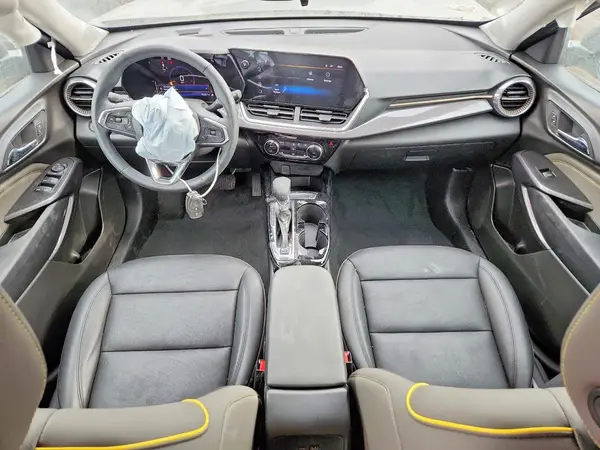 KL77LKEP1SC122694 2025 CHEVROLET TRAX - Image 8