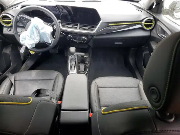 KL77LKEP1SC124087 2025 CHEVROLET TRAX - Image 8