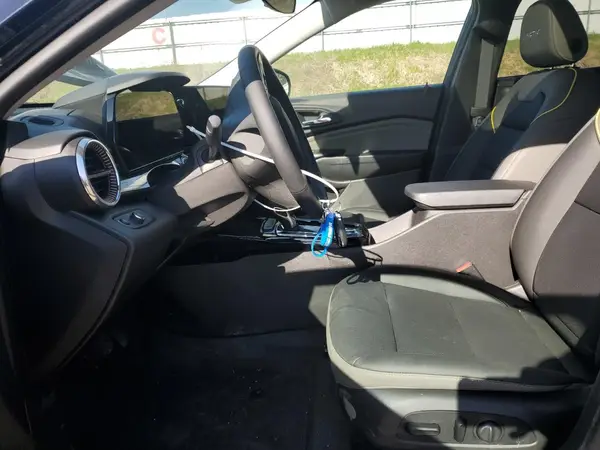 2025 CHEVROLET TRAX auction photo 7