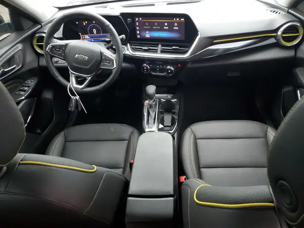 KL77LKEP1SC140175 2025 CHEVROLET TRAX - Image 8