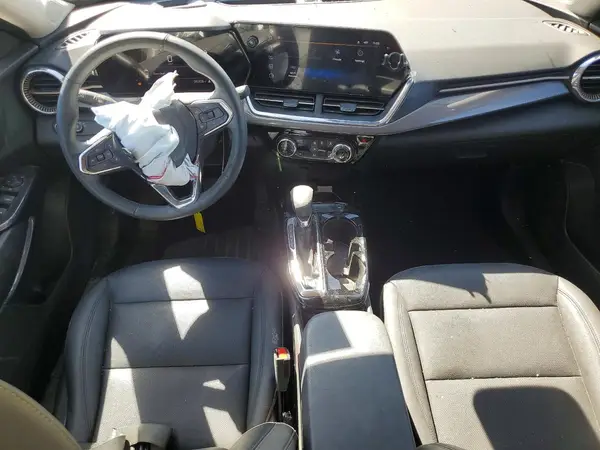 KL77LKEP1SC170342 2025 CHEVROLET TRAX - Image 8