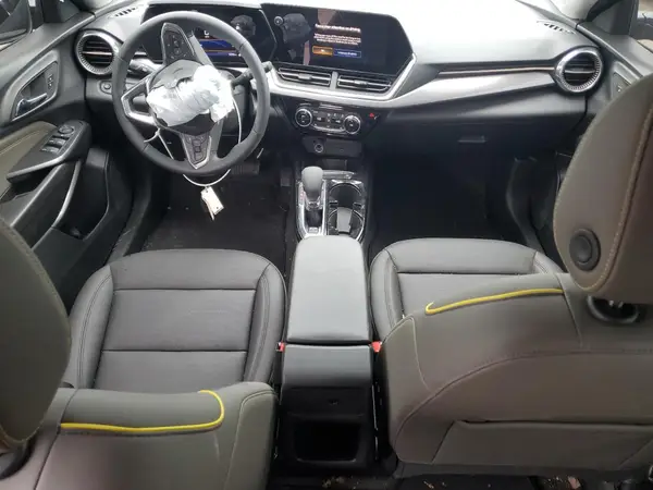 KL77LKEP1SC244276 2025 CHEVROLET TRAX - Image 8