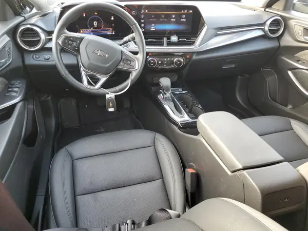 KL77LKEP1SC298967 2025 CHEVROLET TRAX - Image 8