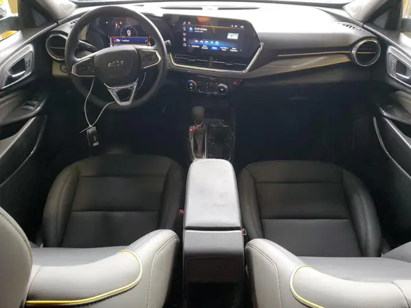 KL77LKEP1SC333538 2025 CHEVROLET TRAX - Image 8