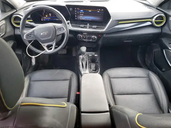 KL77LKEP2SC014584 2025 CHEVROLET TRAX - Image 8